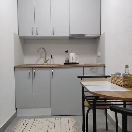 Uma Apartman *